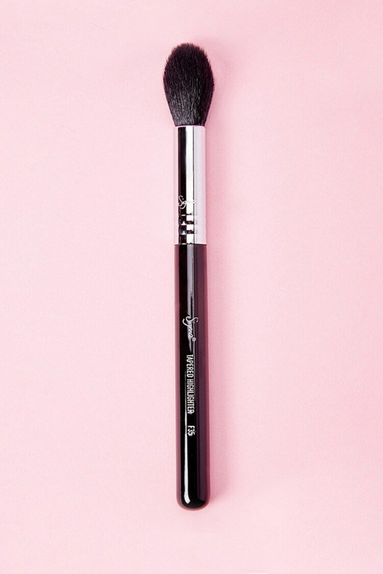 Forever 21 Sigma Beauty F35 – Tapered Highlighter Brush Black
