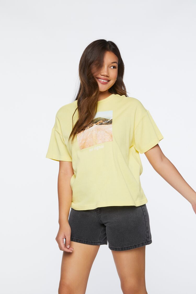 Forever 21 Women's No Signal Graphic Crew Neck T-Shirt Yellow/Multi