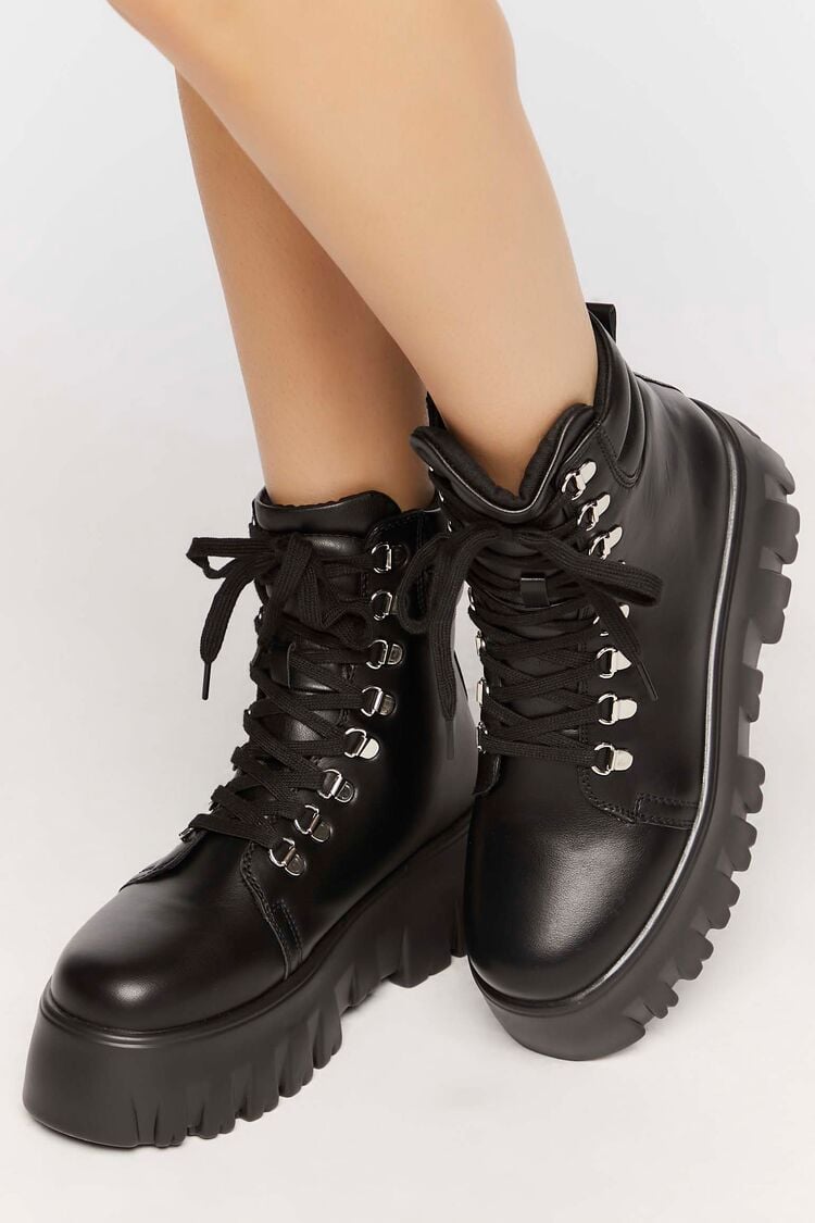 Forever 21 Women's Faux Leather/Pleather Lace-Up Combat Boots Black