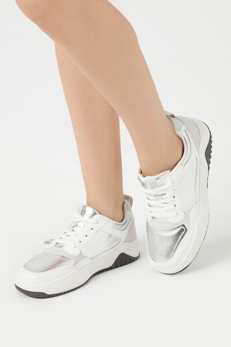 Forever 21 Women's Low-Top Metallic Lace-Up Sneakers White/Silver