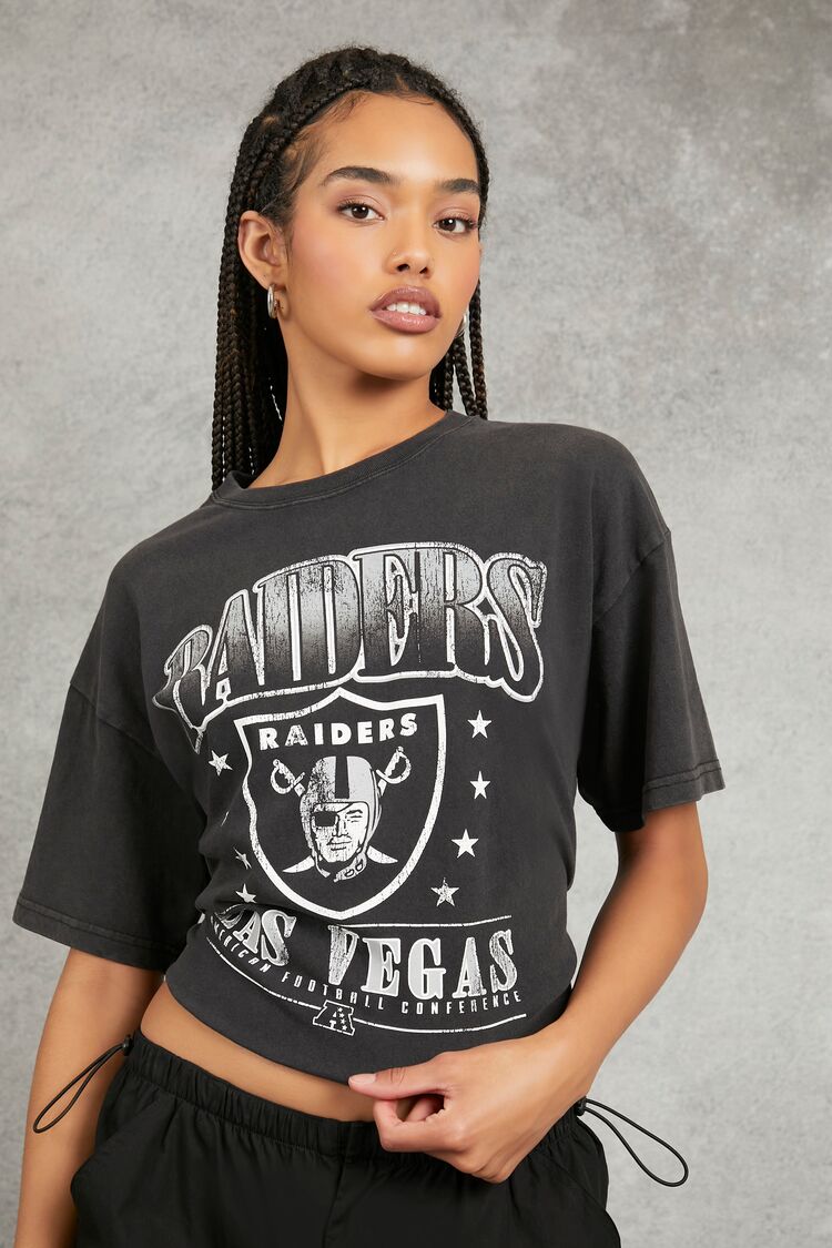 Forever 21 Women's Las Vegas Raiders Graphic T-Shirt Black/Multi