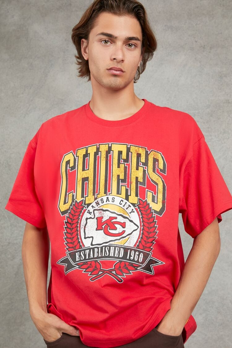 Forever 21 Men's Kansas City Chiefs Graphic T-Shirt Red/Multi