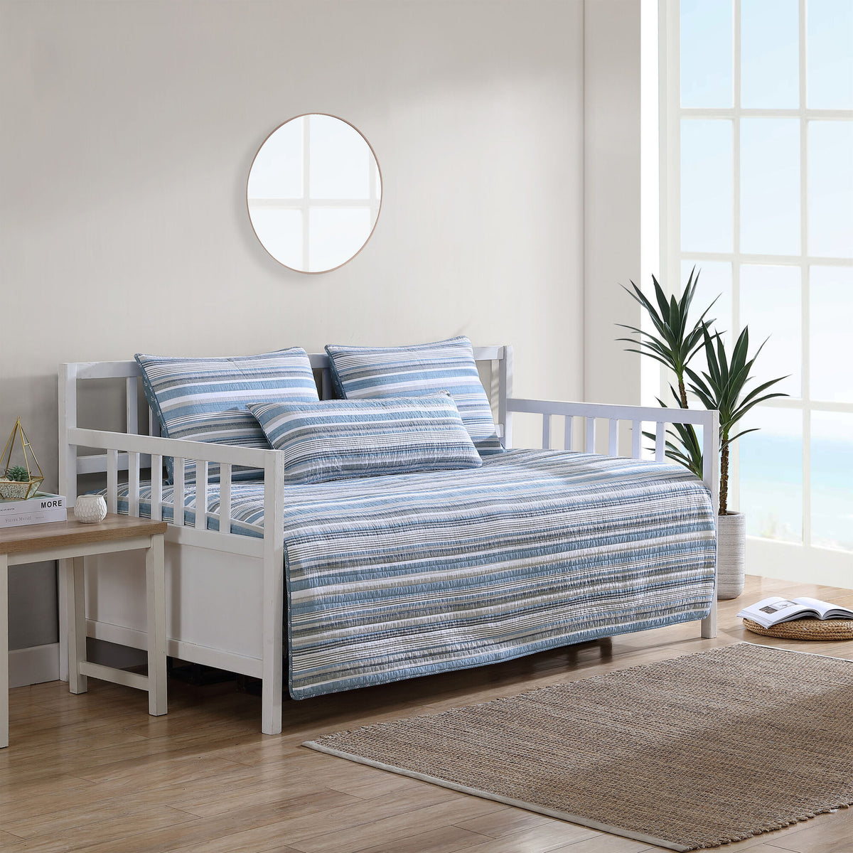 Nautica Jettison Daybed Quilt And Sham Set Smoke