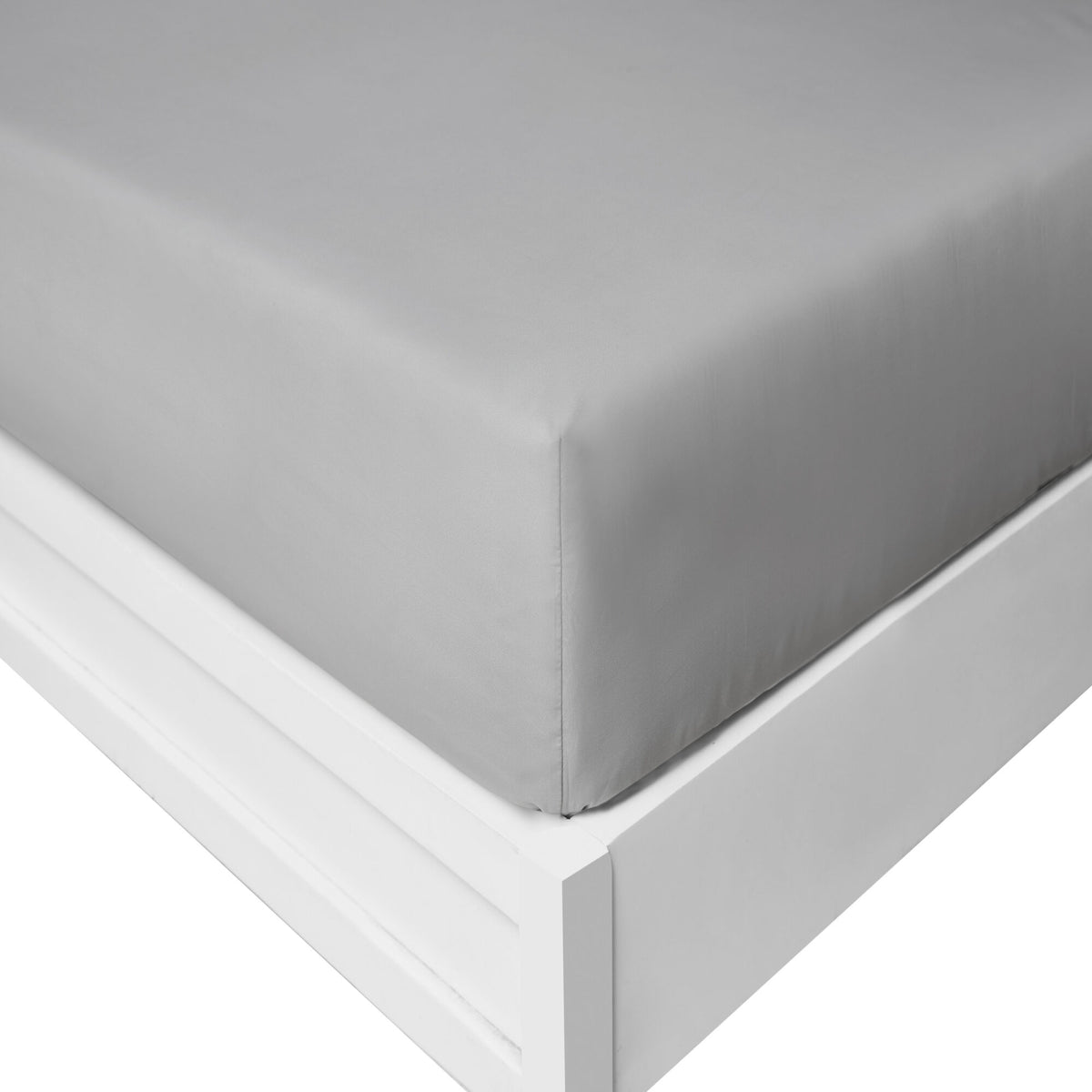 Nautica Solid Grey Queen Fitted Sheet Bay Grey