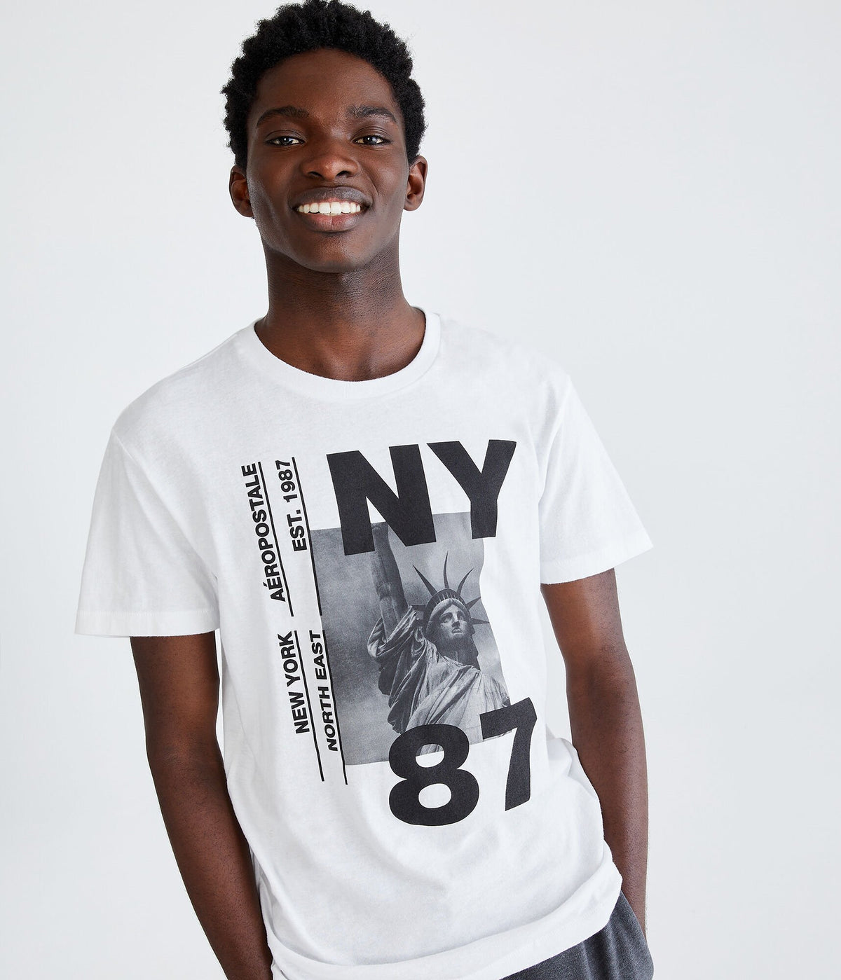 Aeropostale Mens' Statue of Liberty Graphic Tee - White - Size XS - Cotton - Teen Fashion & Clothing Bleach