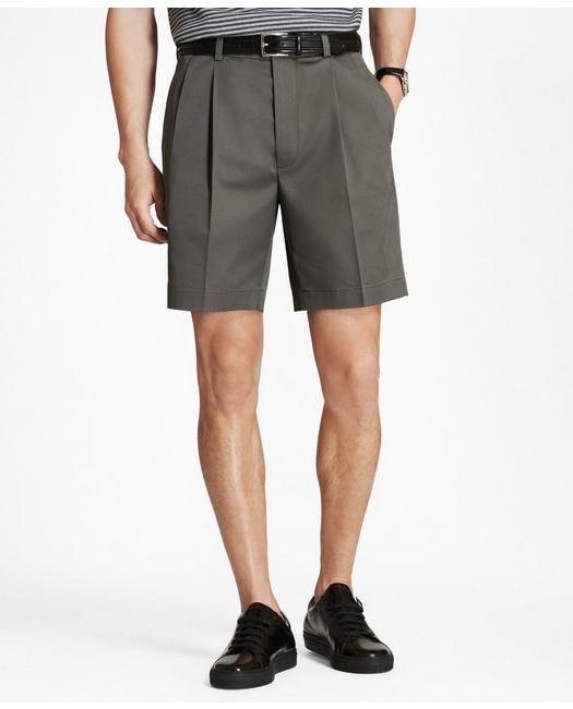 Brooks Brothers Men's Pleat Front Stretch Advantage Chino Shorts Grey