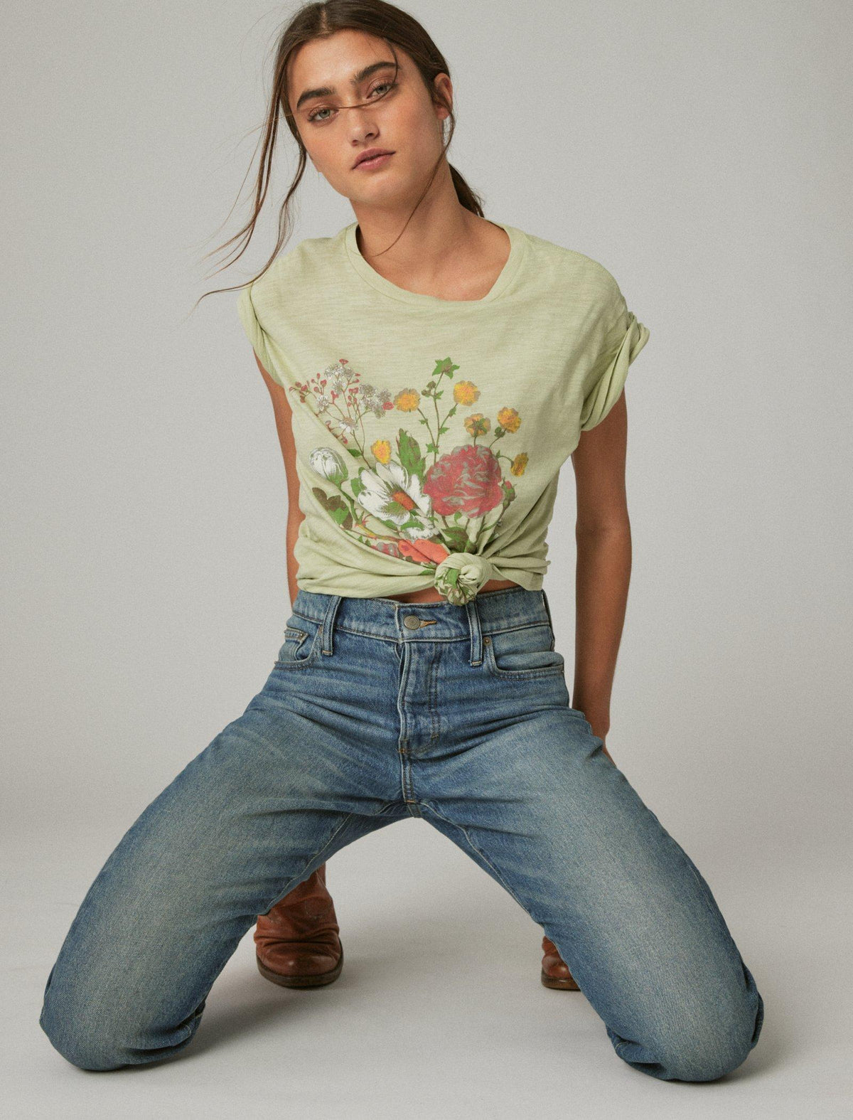 Lucky Brand Romantic Floral Boyfriend Tee - Women's Clothing Tops Shirts Tee Graphic T Shirts #3443 Laurel Green