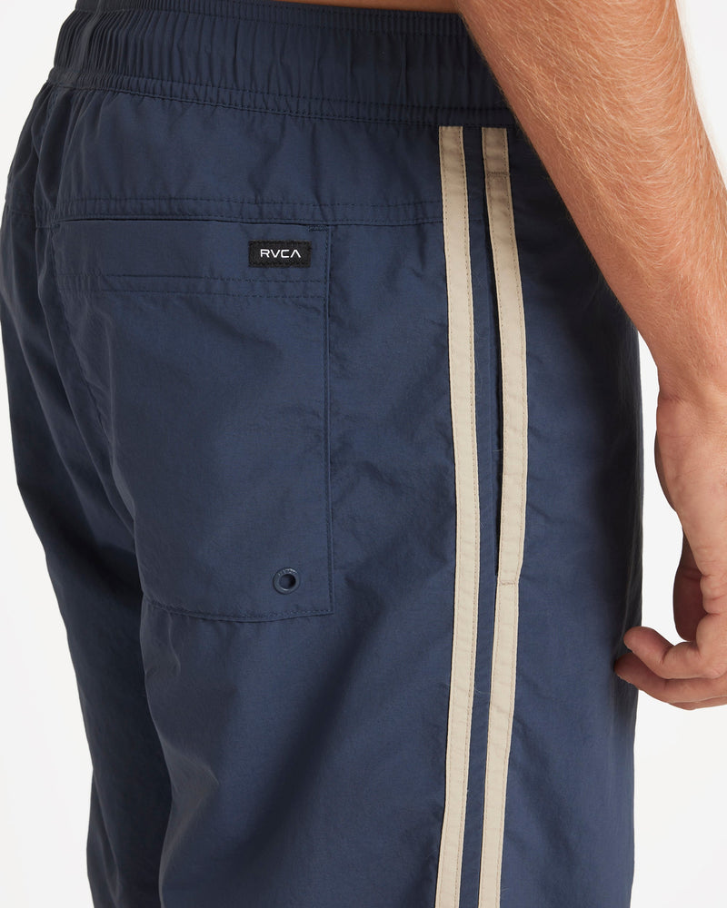 Breakout Elastic Trunk 20"