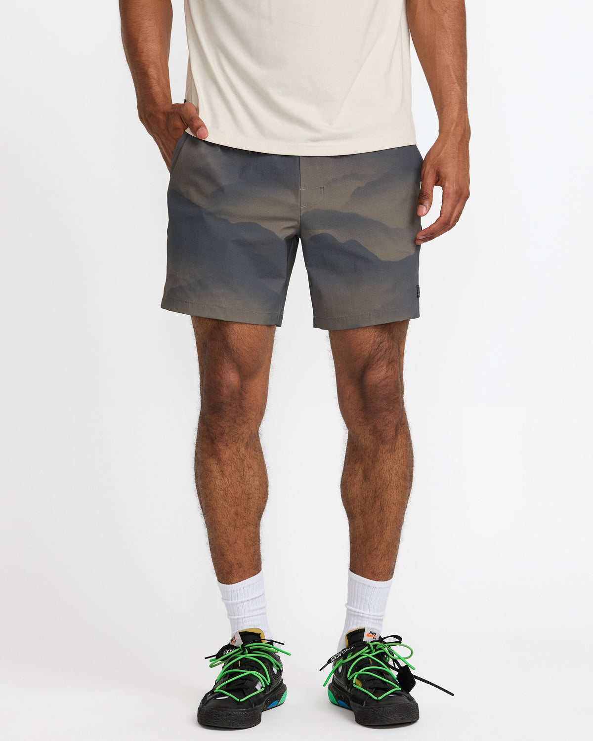 Outsider Stretch 17" Short - RVCA