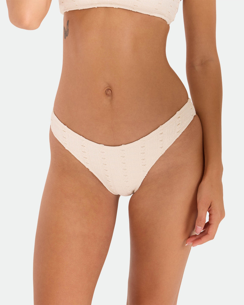 Women's Coco Low Tide 90S V Bottom Skimpy