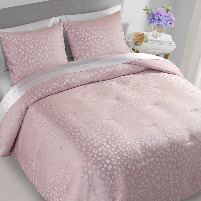 Sparkle Cheetah Jaquard Comforter Set - Juicy Couture