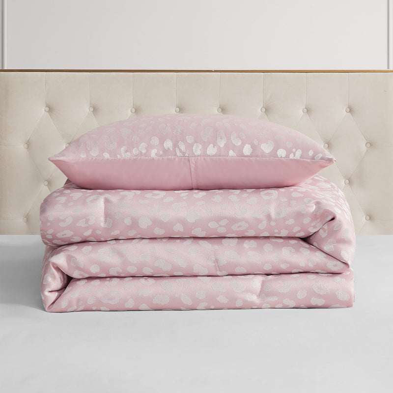 Sparkle Cheetah Jaquard Comforter Set - Juicy Couture