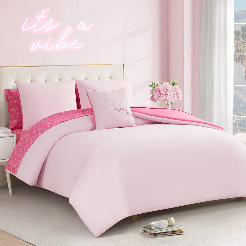 Pearly Bows Reversible Bed in a Bag Bedding Set