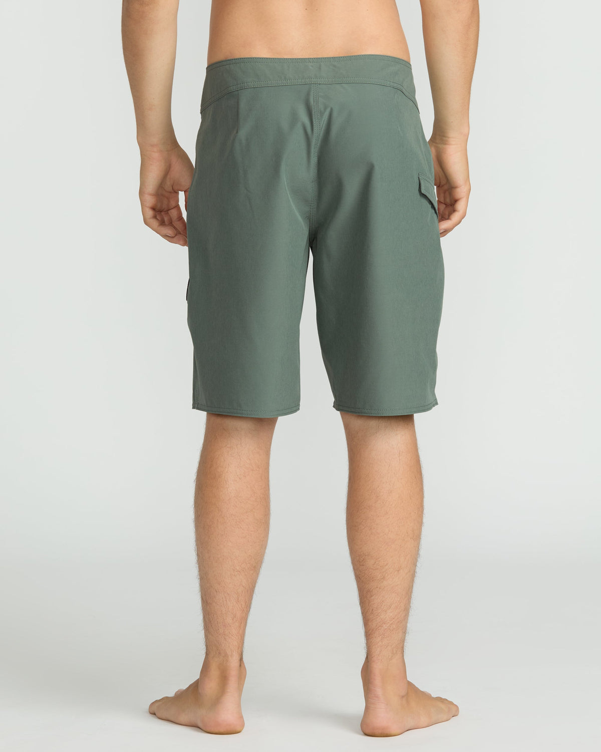 Volcom - Men's Lido Solid Mod