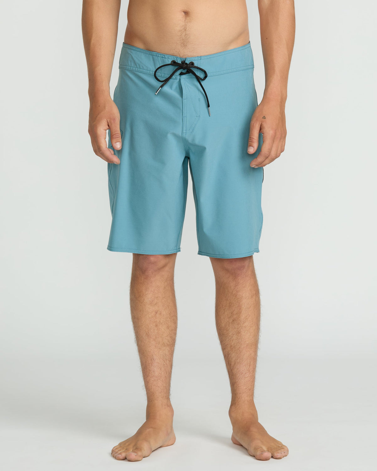 Volcom - Men's Lido Solid Mod