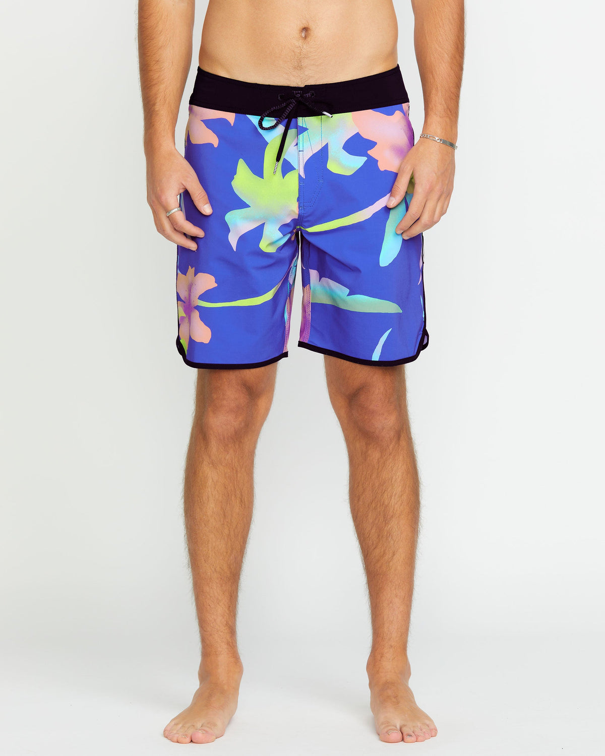 Volcom - Men's Infuse Scallop Mod