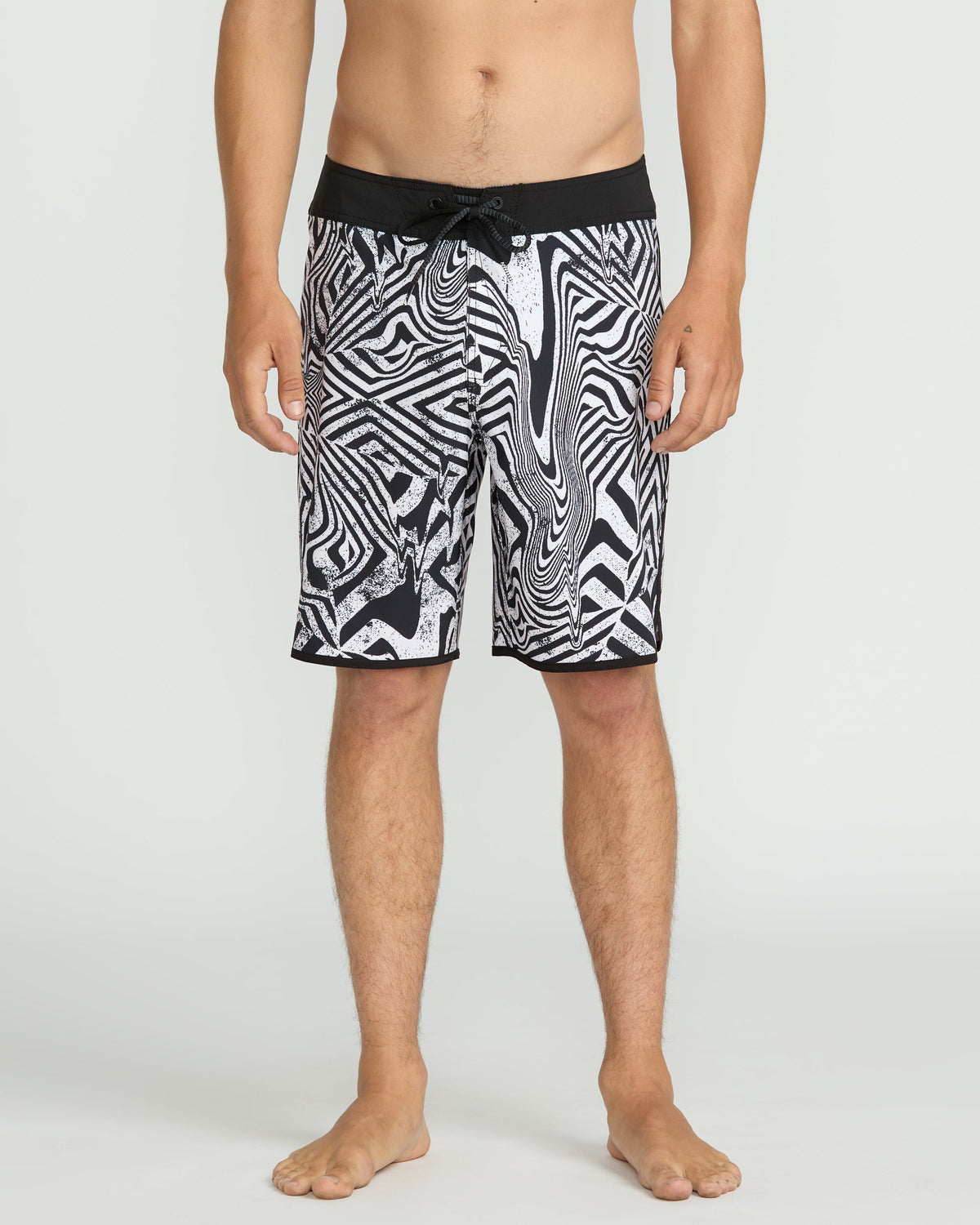 Volcom - Men's Infuse Scallop Mod