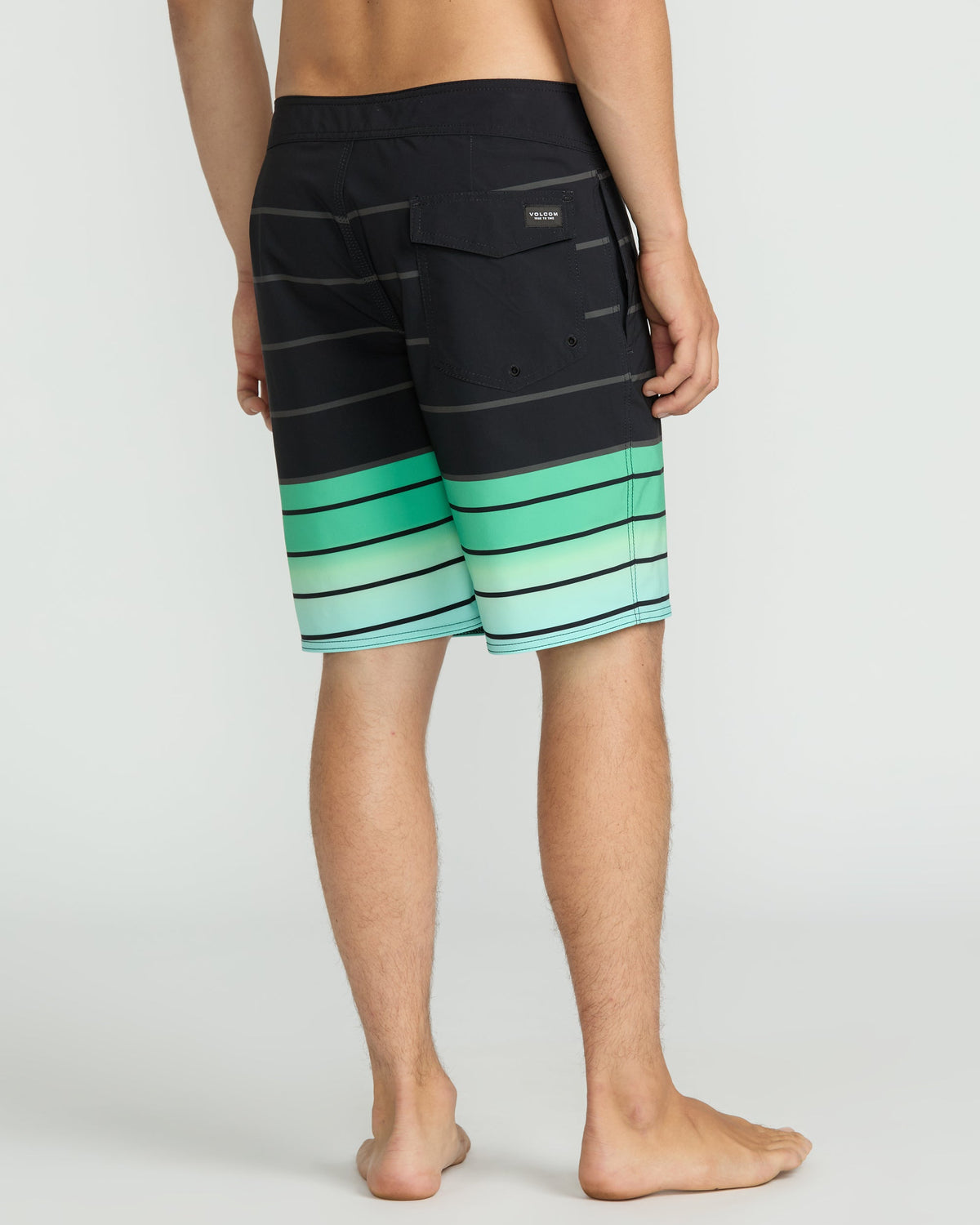 Volcom - Men's Quarta Fade Mod