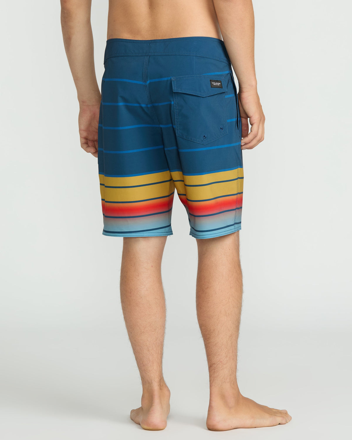Volcom - Men's Quarta Fade Mod