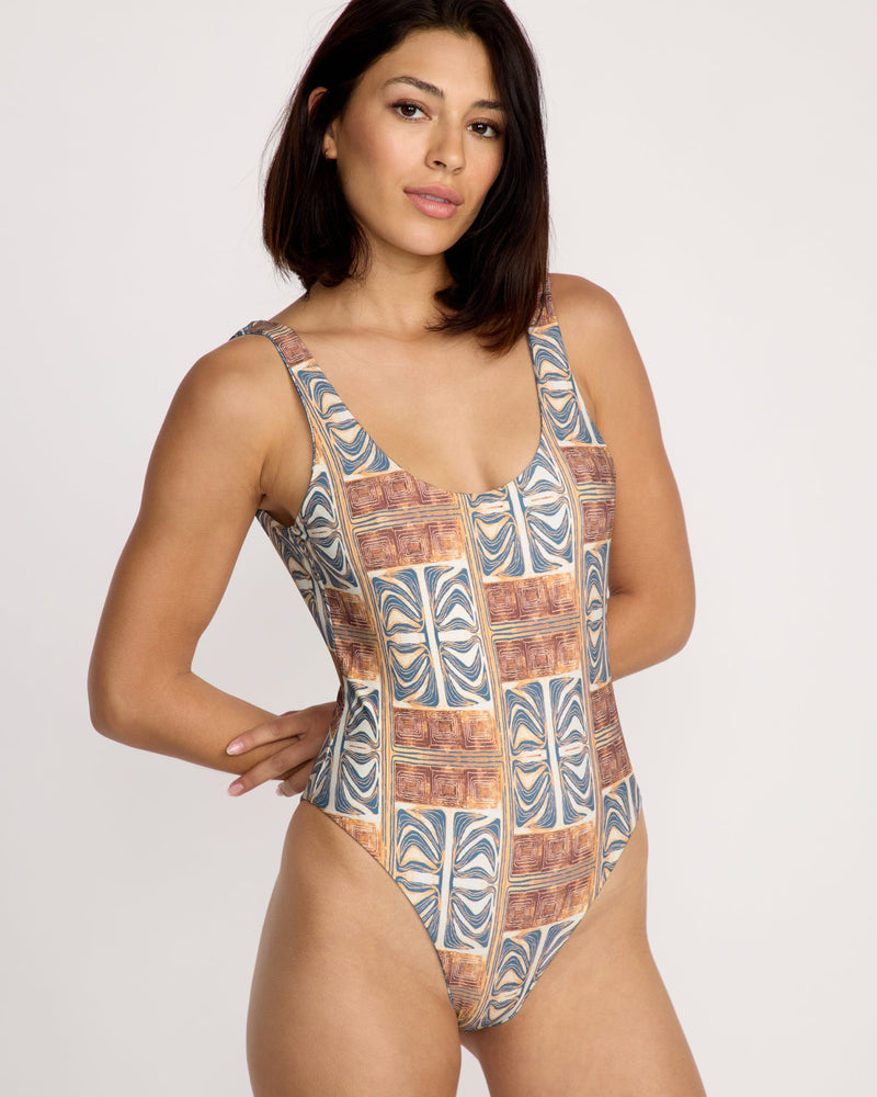 Featured Artist Emma Rushton 1 Pc