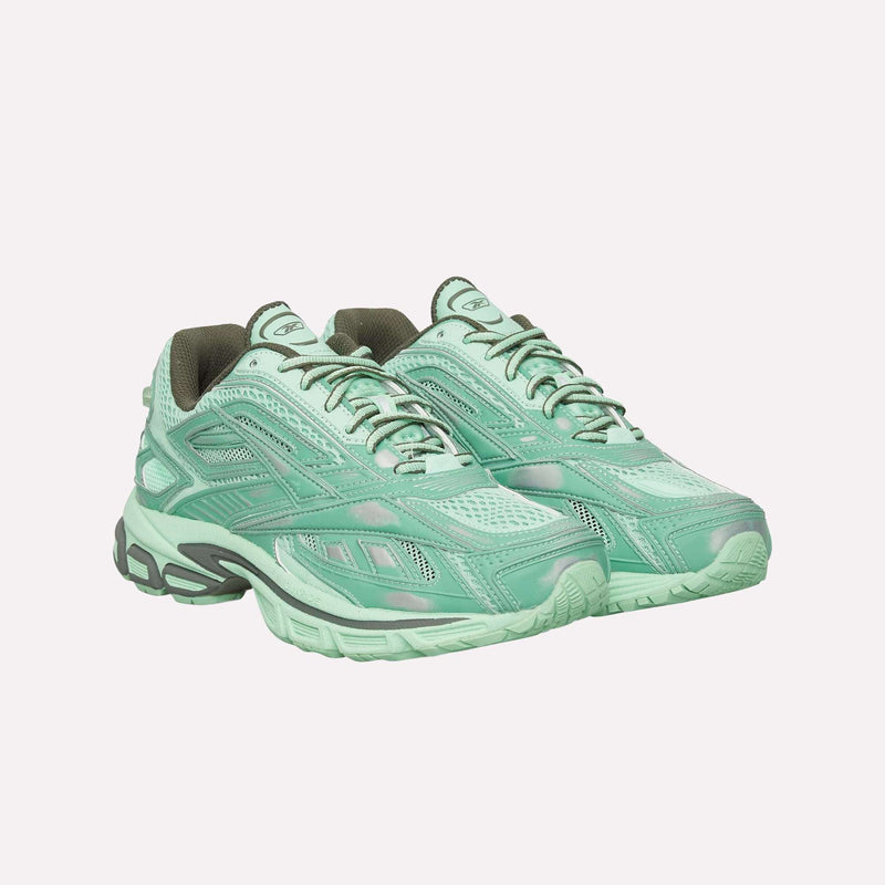 Premier Road Ultra Shoes