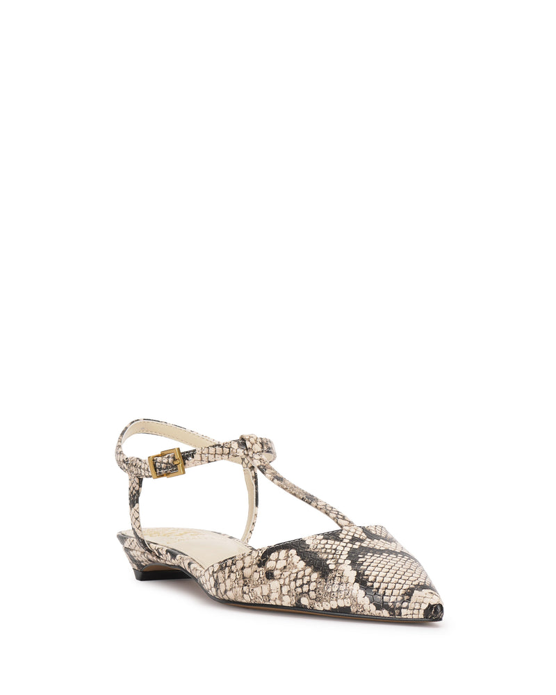Varena Flat - Vince Camuto
