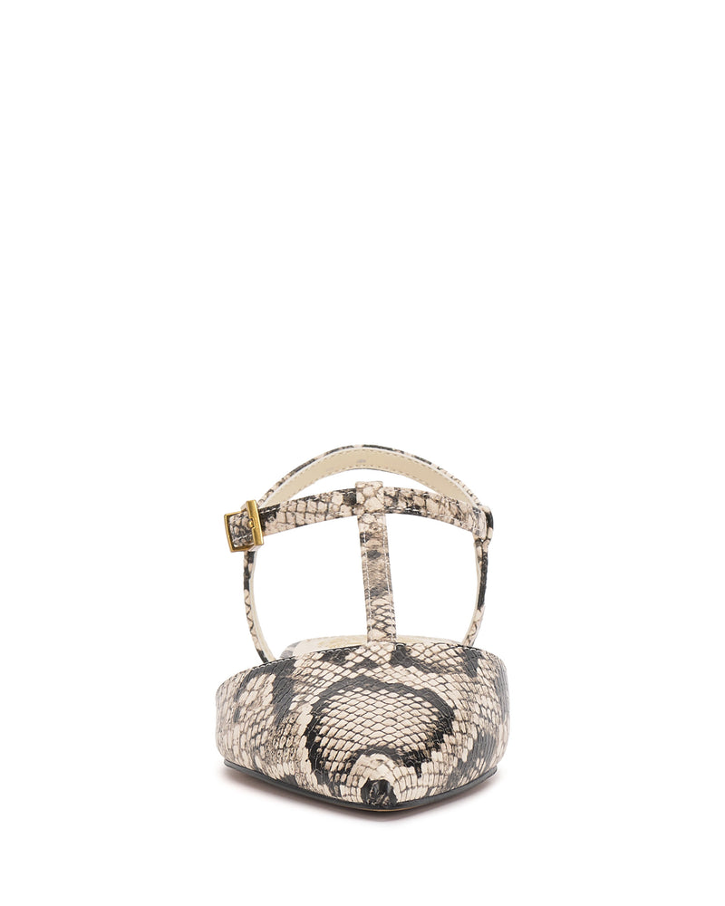 Varena Flat - Vince Camuto