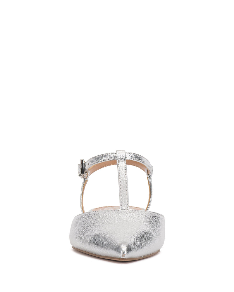 Varena Flat - Vince Camuto