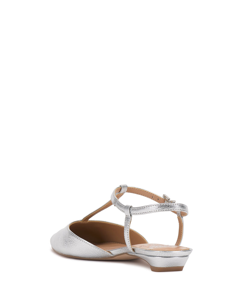 Varena Flat - Vince Camuto