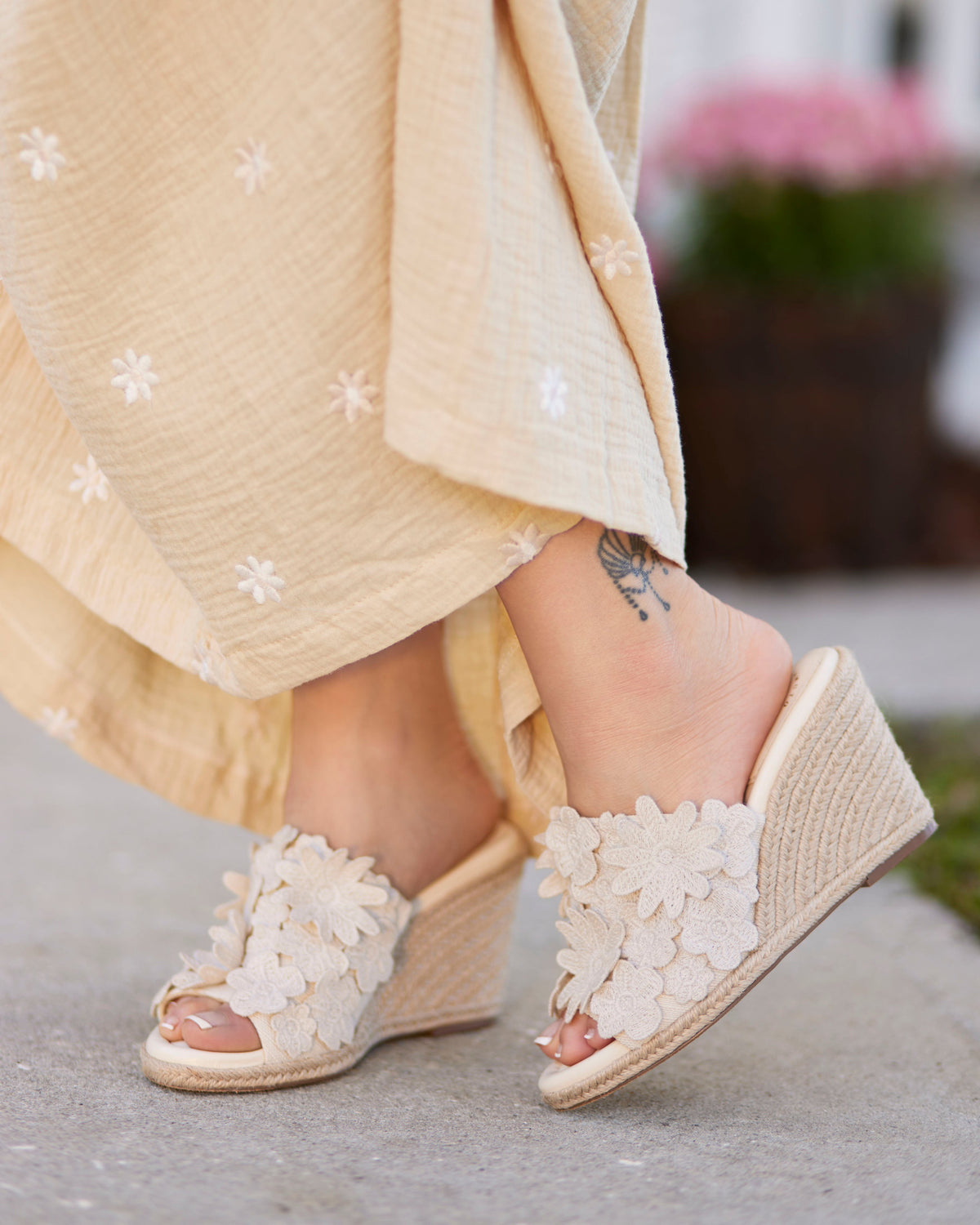 Vince Camuto x Laura Beverlin Daisy Wedge Mule