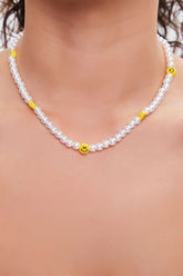 Forever 21 Women's Happy Face Faux Pearl Necklace Cream/Yellow