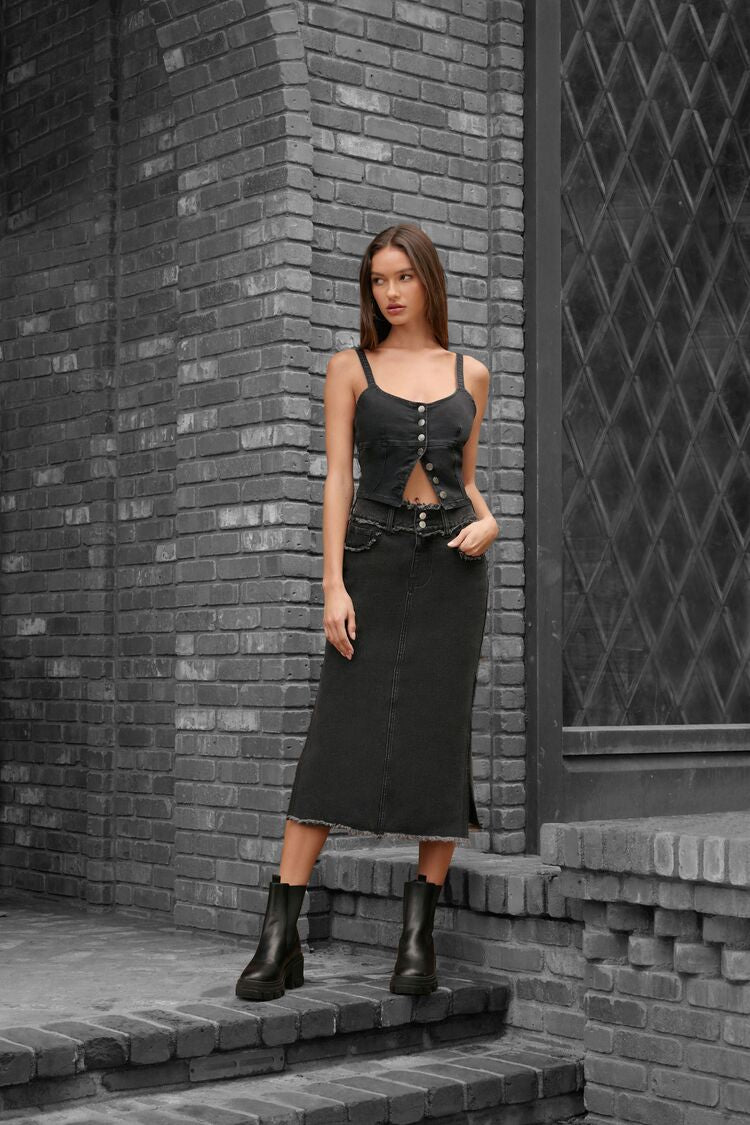 Forever 21 Women's Frayed M-Slit Maxi Skirt Black