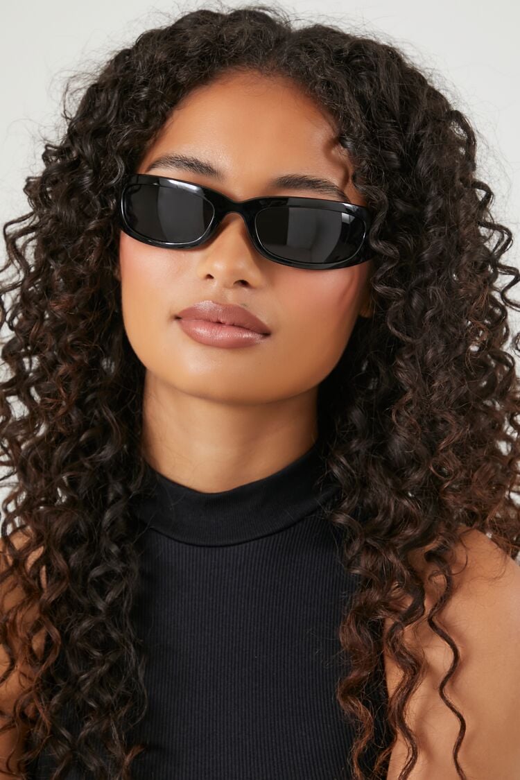 Forever 21 Women's Rectangle Frame Sunglasses Black/Black