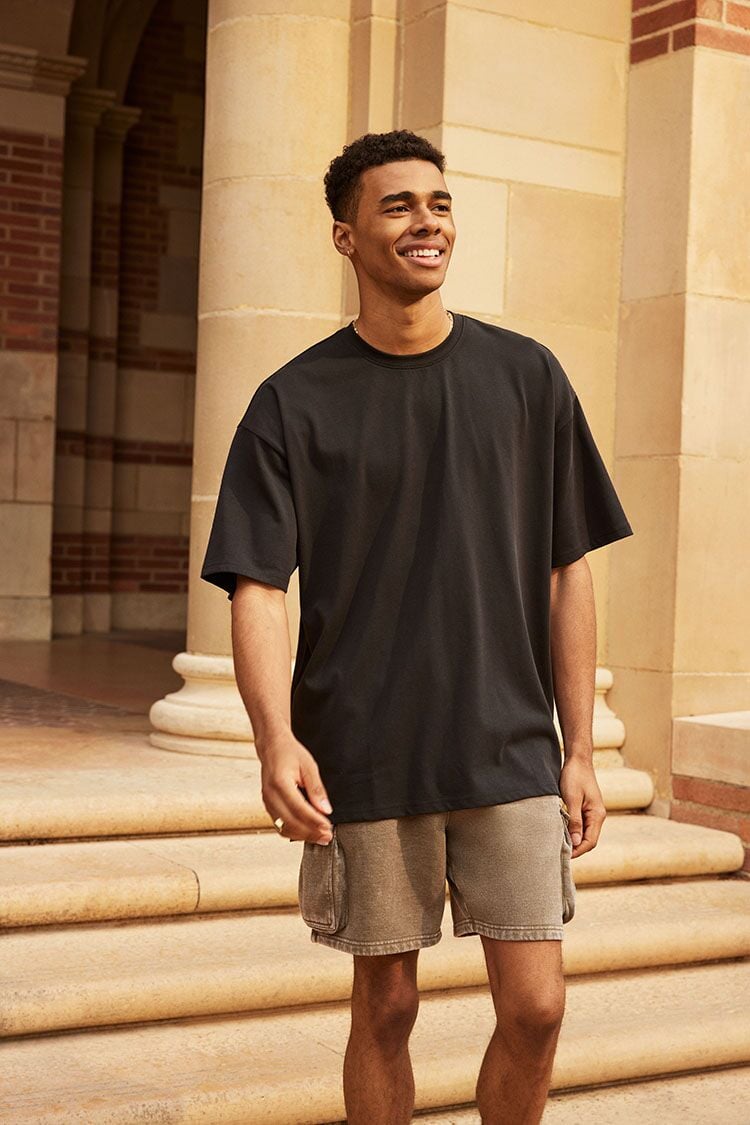 Forever 21 Men's Cotton Crew High-Low Hem T-Shirt Black