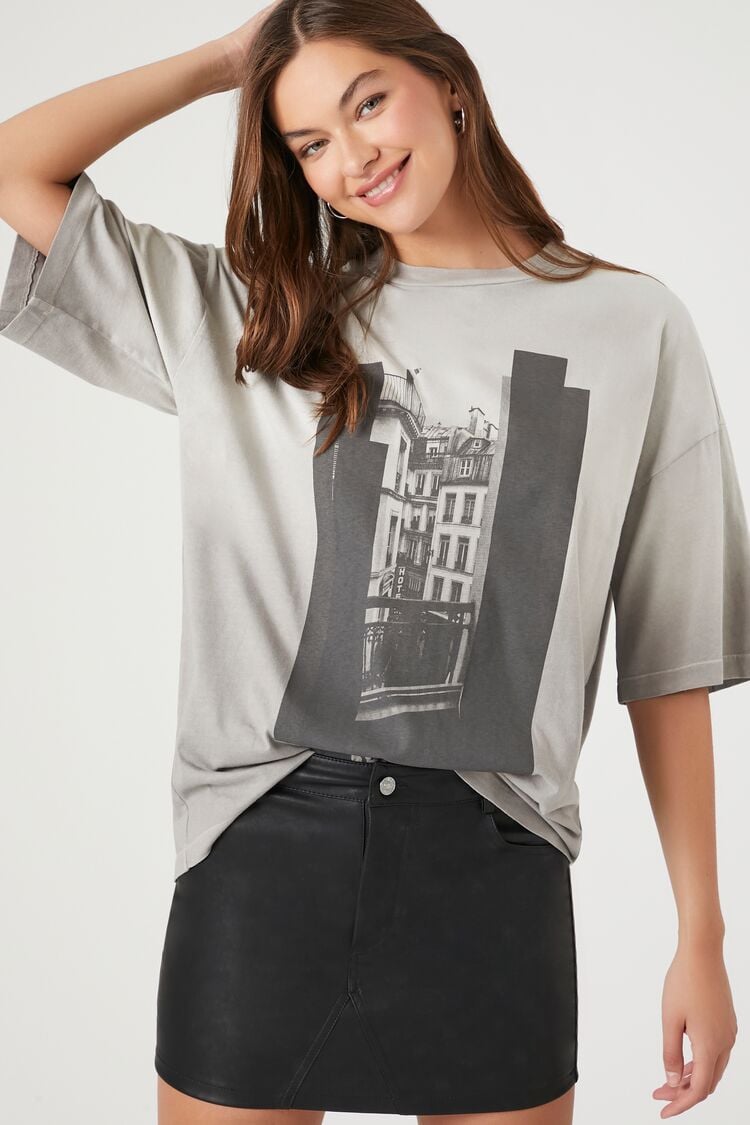 Forever 21 Women's Paris Balcony Graphic T-Shirt Grey/Black