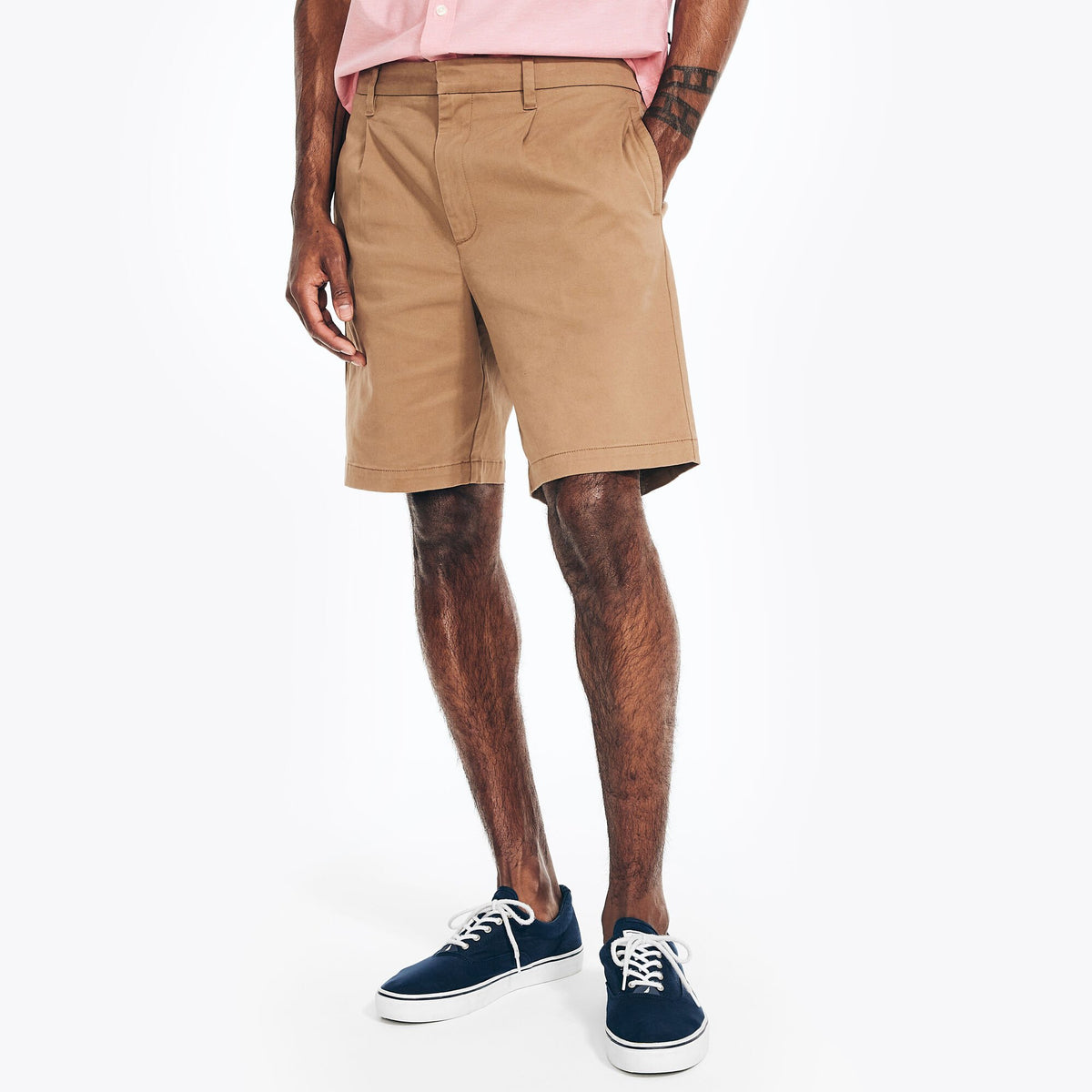 Nautica Men's 8.5" Pleated Short Oyster Brown