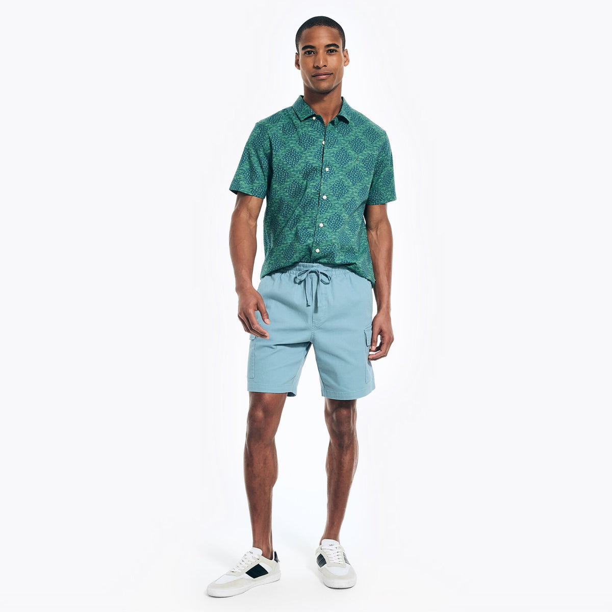 Nautica Men's 8" Pull-On Boardwalk Cargo Short Aquasplash