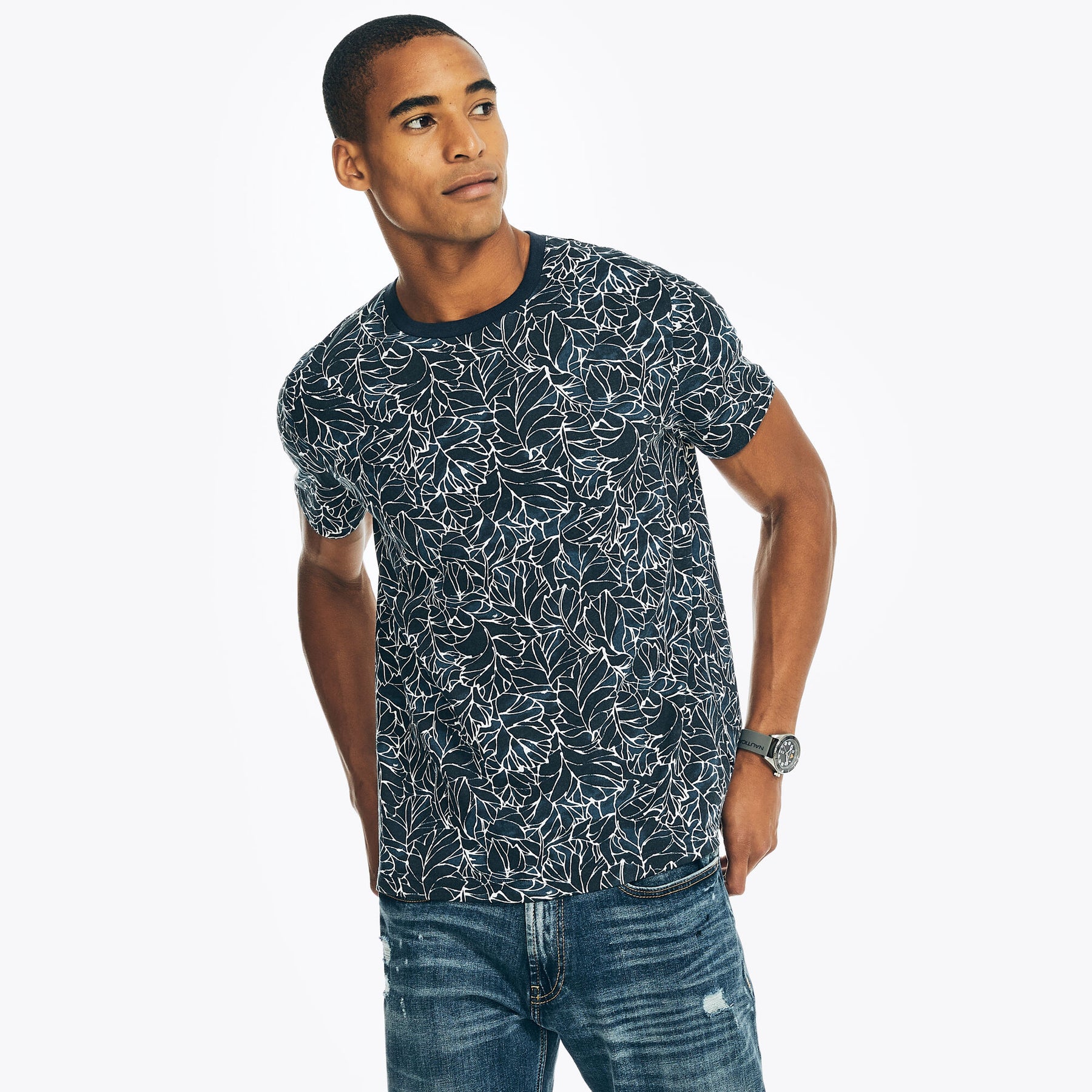 Nautica Men's Sustainably Crafted Palm Print T-Shirt Navy