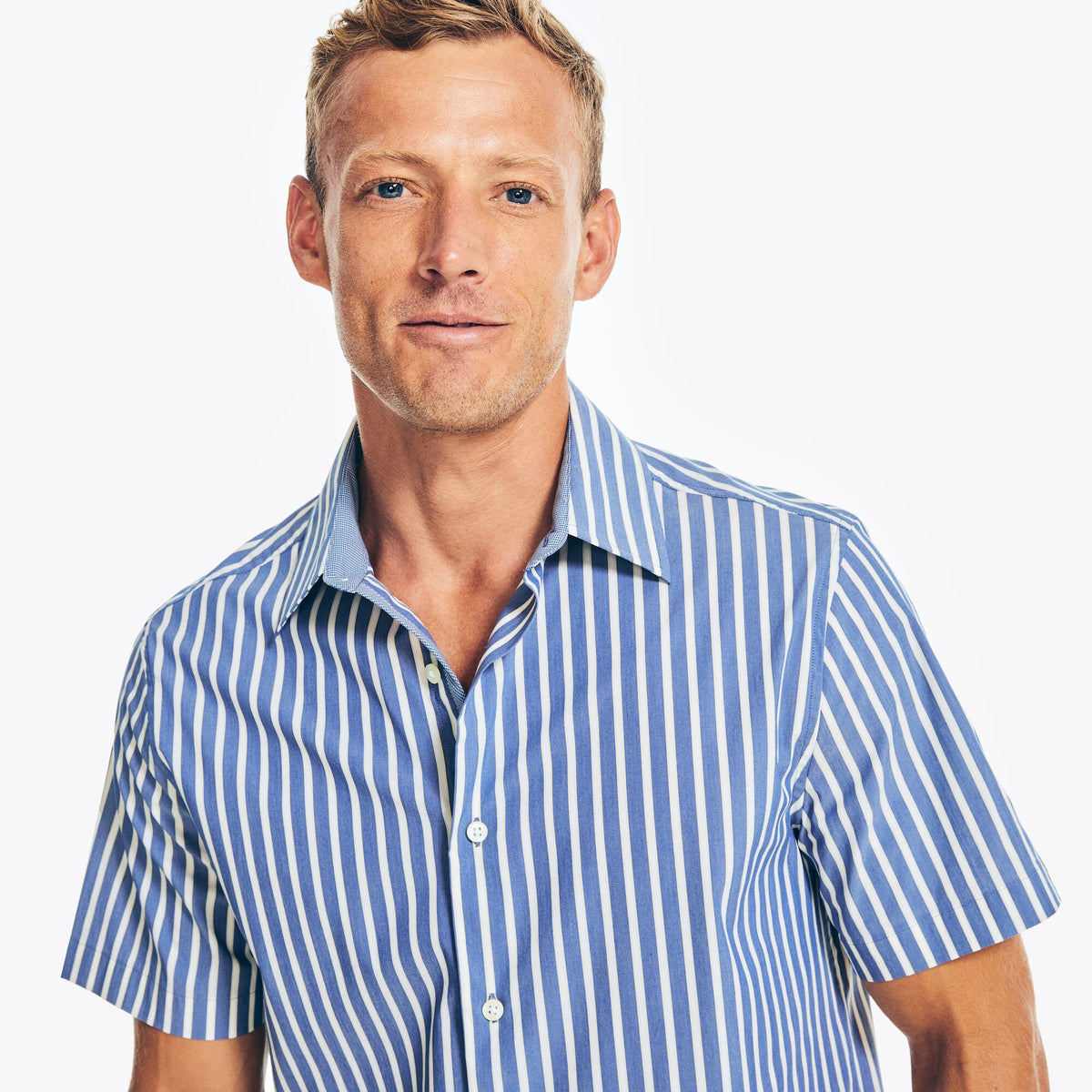 Nautica Men's Navtech Trim Fit Striped Short-Sleeve Shirt Estate Blue