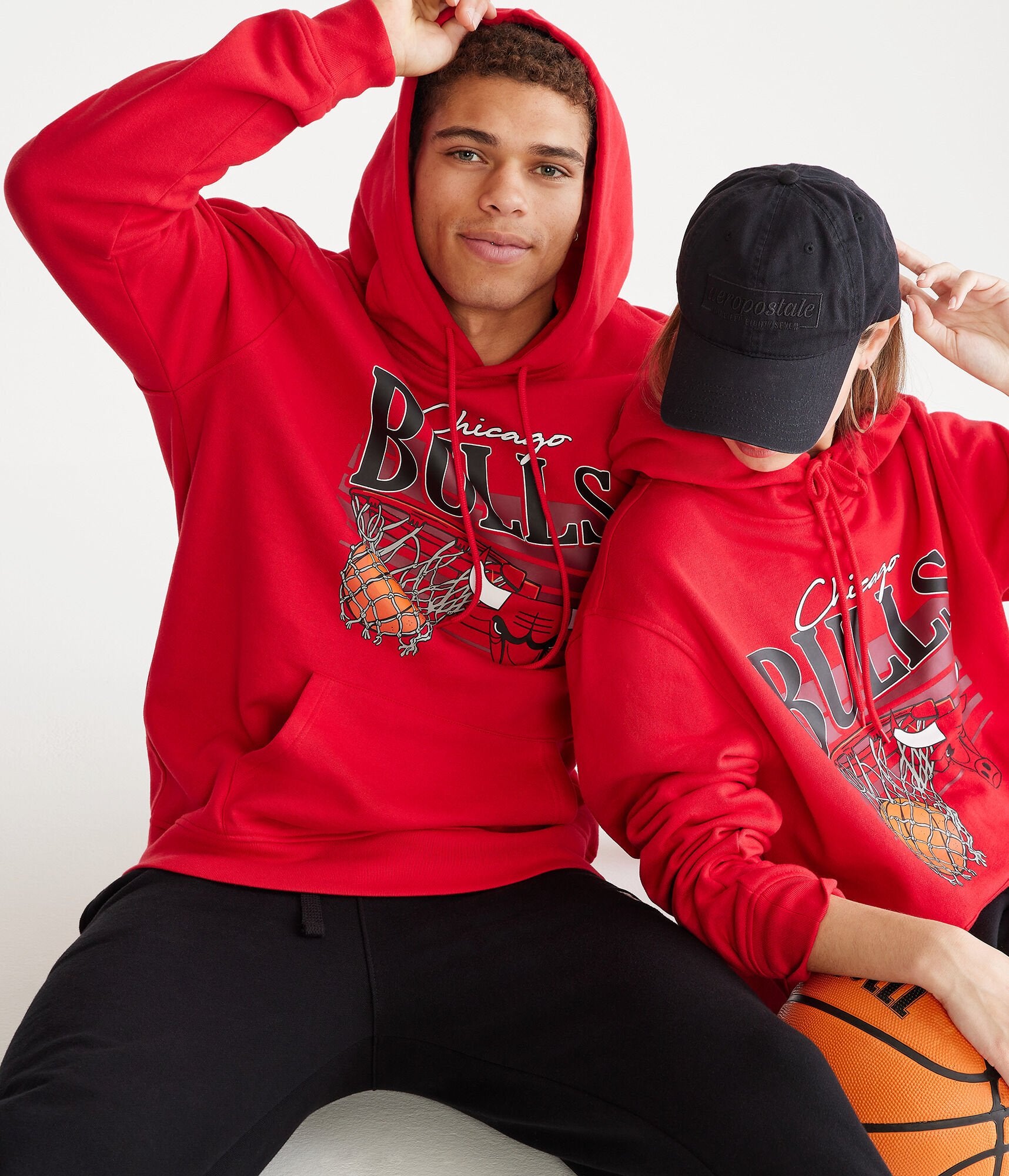 Aeropostale Mens' Chicago Bulls Pullover Hoodie -  - Size XL - Cotton - Teen Fashion & Clothing Red