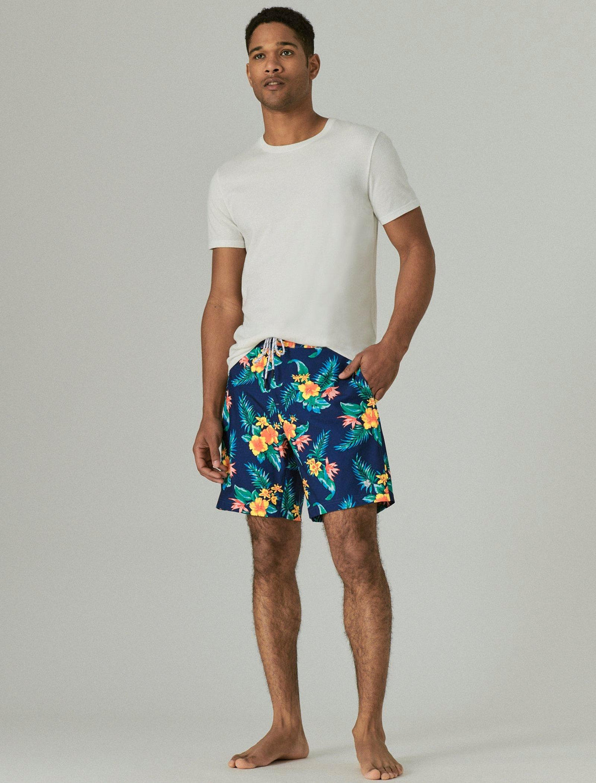 Lucky Brand 8" Stretch Board Short - Men's Shorts Denim Jean Navy Tropical Floral