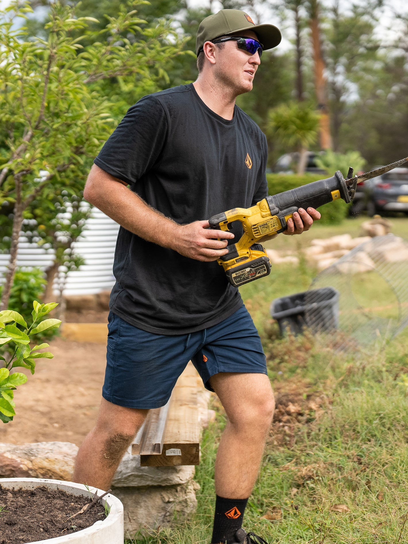 Volcom Caliper Men's Elastic Waist Shorts Navy