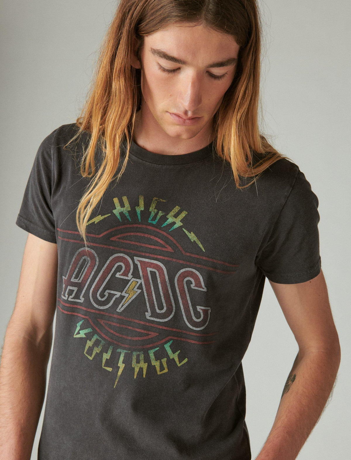 Lucky Brand Acdc High Voltage Tee - Men's Clothing Tops Shirts Tee Graphic T Shirts Jet Black