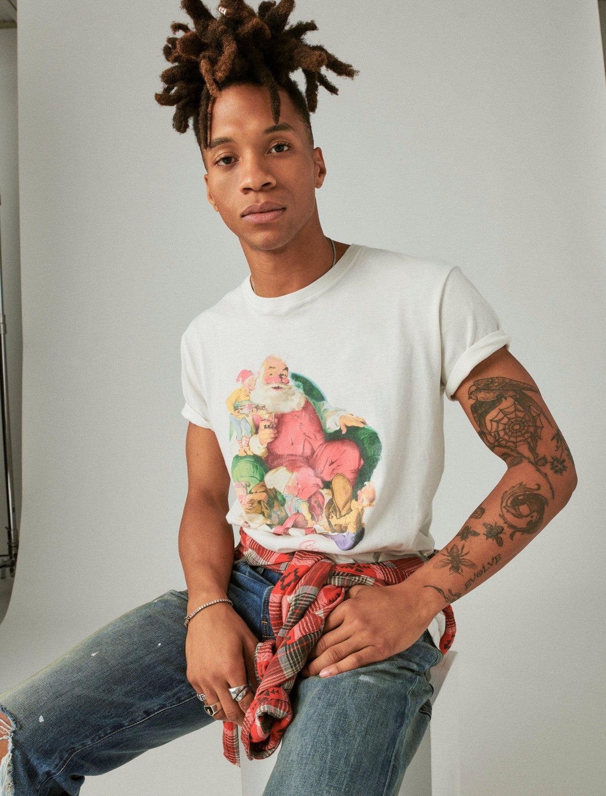 Lucky Brand Coke Santa Graphic Tee - Men's Clothing Tops Shirts Tee Graphic T Shirts Blanc De Blanc