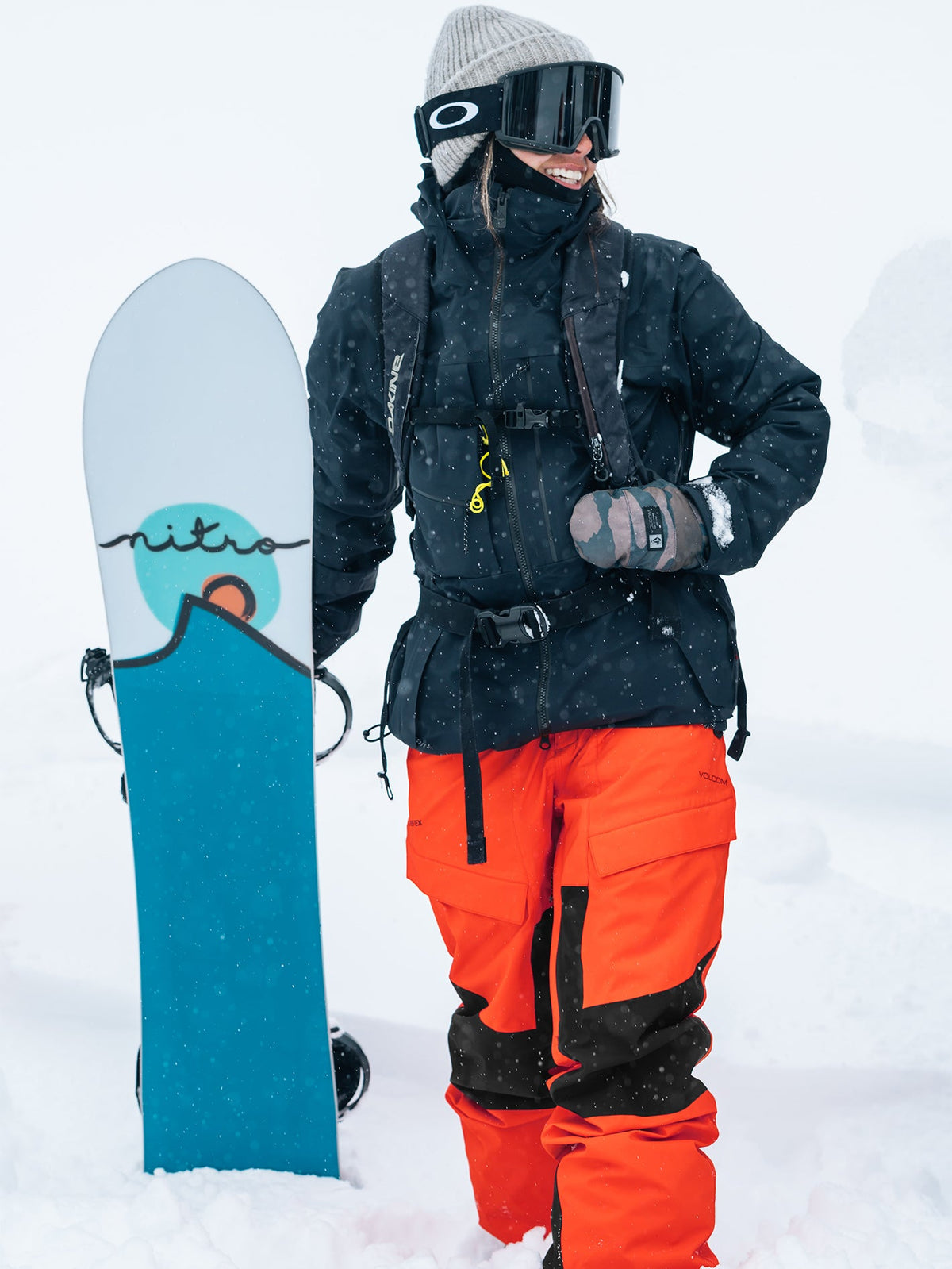 Volcom V.Co At Stretch Gore-Tex Women's Snowboarding & Ski Pants Orange Shock