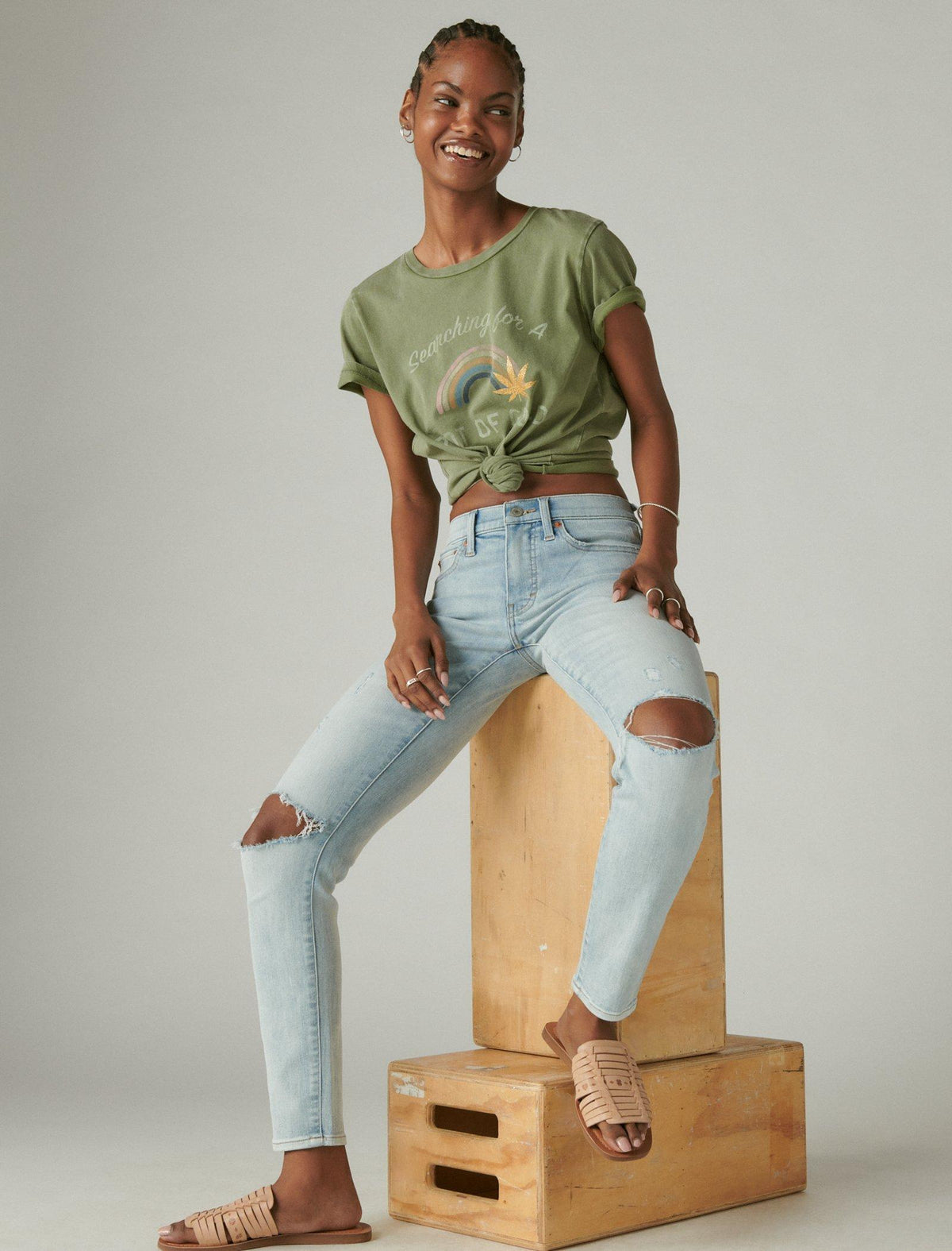 Lucky Brand Mid Rise Ava Skinny Fan Girl Dest