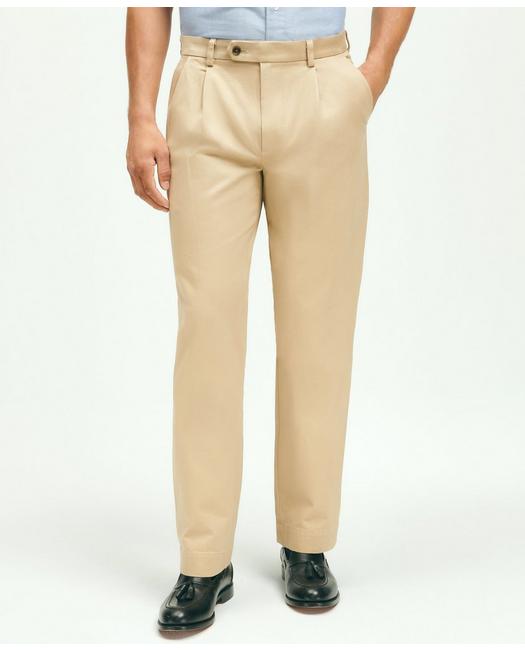 Brooks Brothers Men's Pleat-Front Cotton Vintage Chino Pants Beige